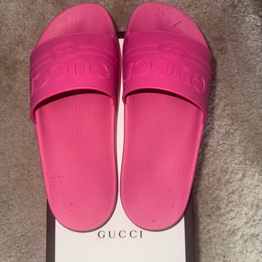 Gucci Fuchsia Slide Sandals - Picture 3 of 3